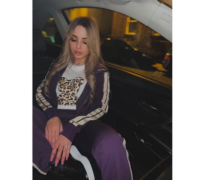 Photos for 2 hot girls available now for incall%outcall