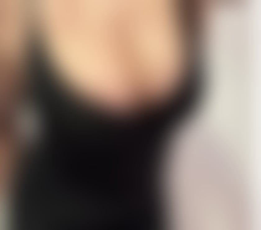 English escort offering a calm, unrushed GFE