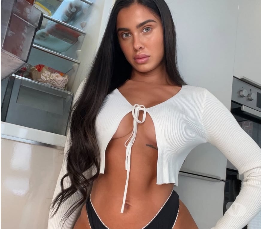 Escorts York York City Centre - York - Photos for Golden Lissa✨HOTTEST BRUNETTE 🔝SLIM YOUNG BIGASS PARTY