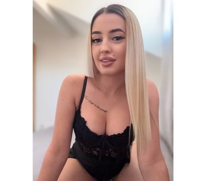 Escorts and Massages Bolton City Centre Bolton - Photos for SABRYNA_GFE NEW