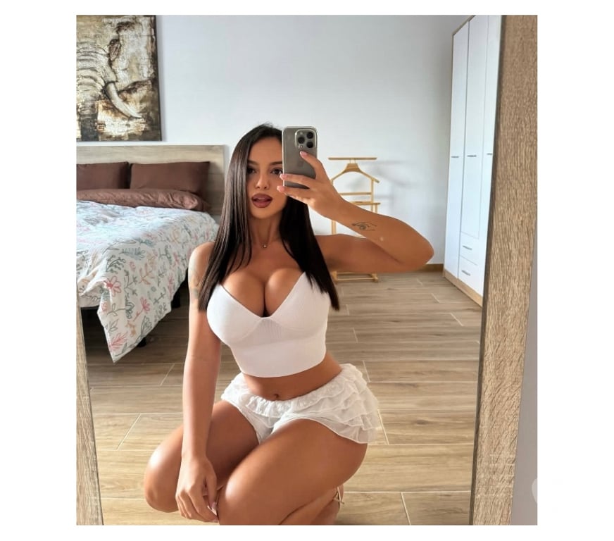 Escorts Buckinghamshire Dorney - Buckinghamshire - Photos for Tania available this week only