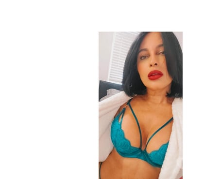 Photos for Bebelhot🔥party girl 🥳😈😁🥂🍾🔥