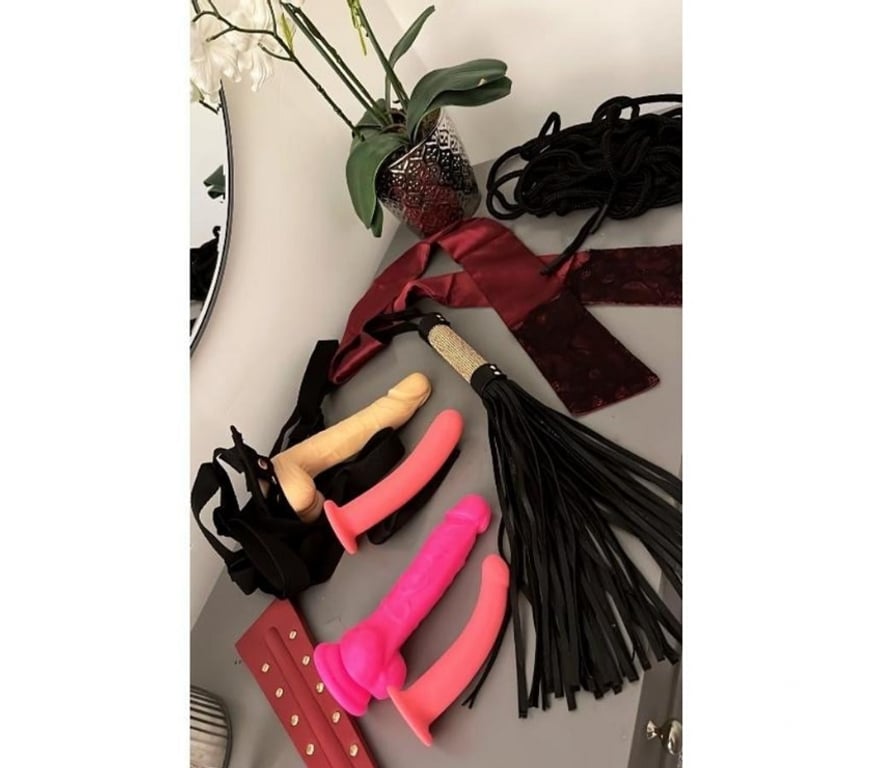 Escorts Suffolk West Suffolk - Photos for 🔥LATINA TRAVIESA 25 YEARS OLD🍭A-level wealth💦