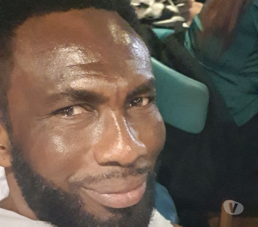 adult personals Barnet Edgware Station - Barnet - Photos for Looking for a white or Asian woman for some fun