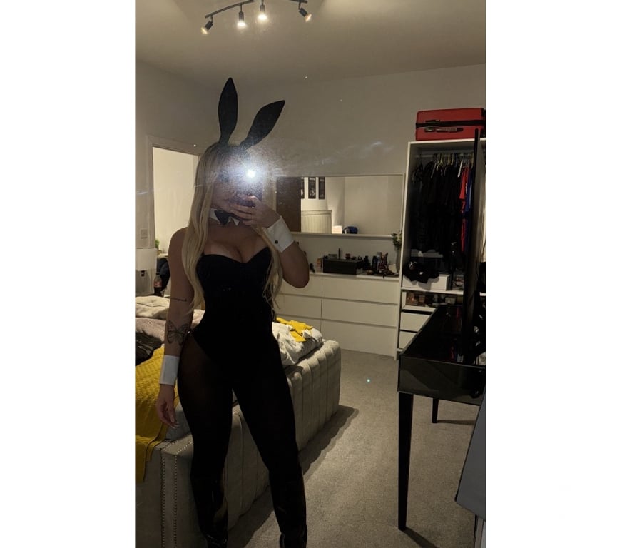 Escorts East London Canning Town - East London - Photos for KAREN 💯 Unique and original blonde 💯♥️🟢
