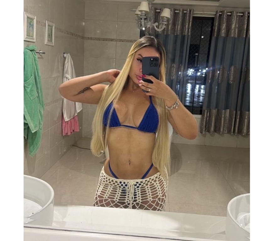 Escorts East London Canning Town - East London - Photos for KAREN 💯 Unique and original blonde 💯♥️🟢