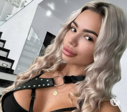 Escorts and Massages Bolton City Centre Bolton - Photos for Deea Best serivice