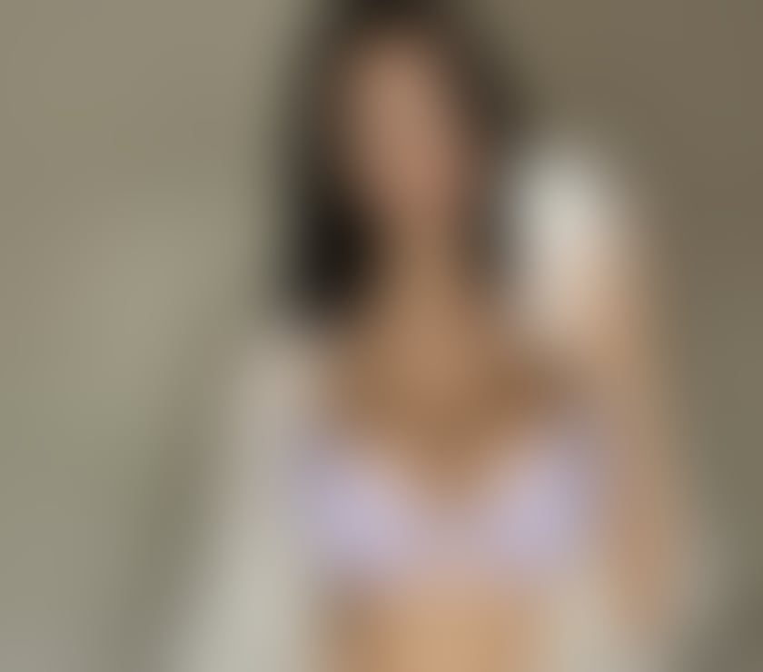 Escorts North West London Hendon Central Station - North West London - Photos for Karina brazilian hot 🔥