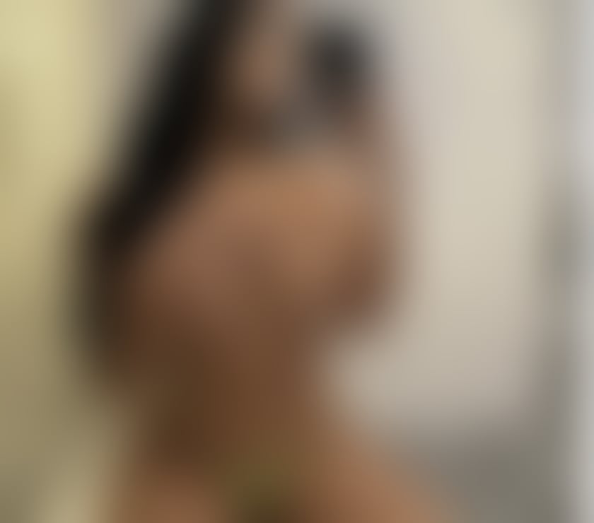  Escorts Hendon Central Station North West London - Photos for Monina brazilian hot 🔥