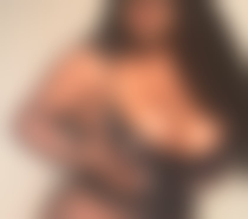 Escorts Greater Manchester Wigan - Photos for New queen in the area Sweet sloppy ebony