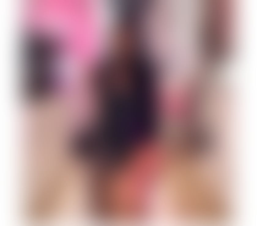 Escorts Staffordshire Stoke-on-Trent - Photos for Sienna Frost – Seductive, Classy & Unforgettable 💘