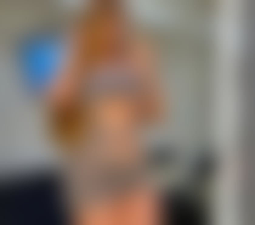 BEAUTIFUL BLONDE PARTY GIRL OUTCALL ONLY