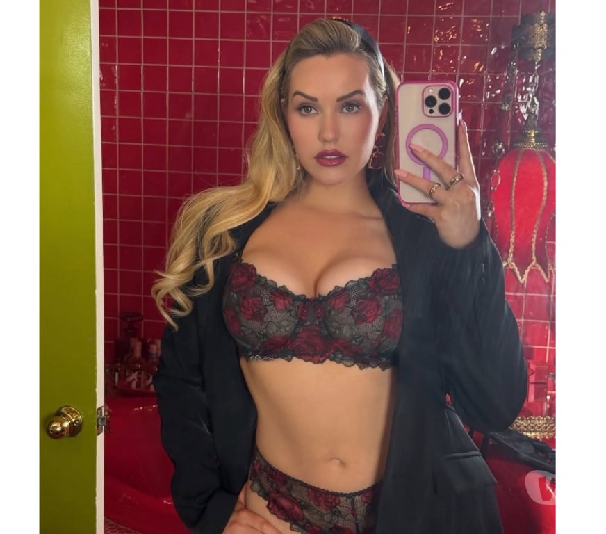 Other Services Highland Inverness - Highland - Photos for SMILE WITH RINA , BODY OIL MASSAGE SERVICE