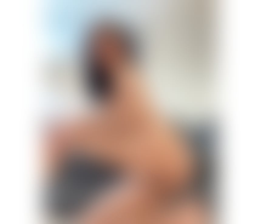 Escorts Buckinghamshire Milton Keynes - Photos for Thai Model TS Emily