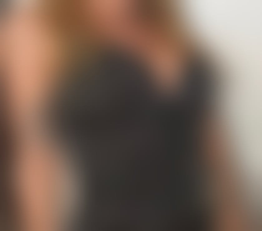 Escorts West Yorkshire Bradford - Photos for SMOKING HOT POLISH BABY CINDY