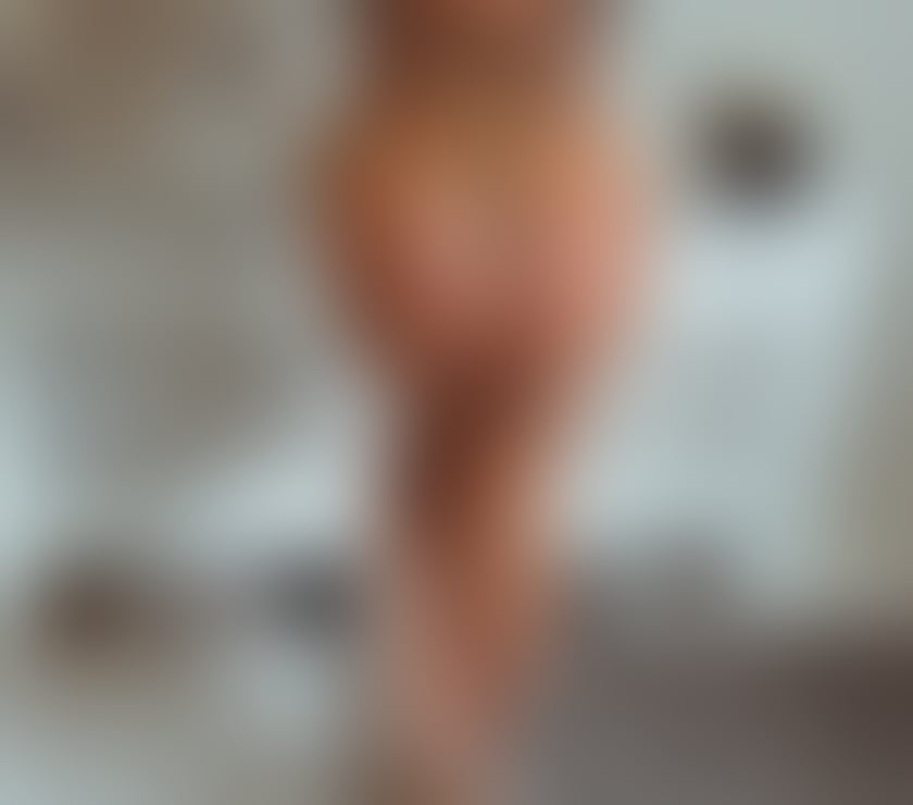 NAUGHTY ENGLISH LADY