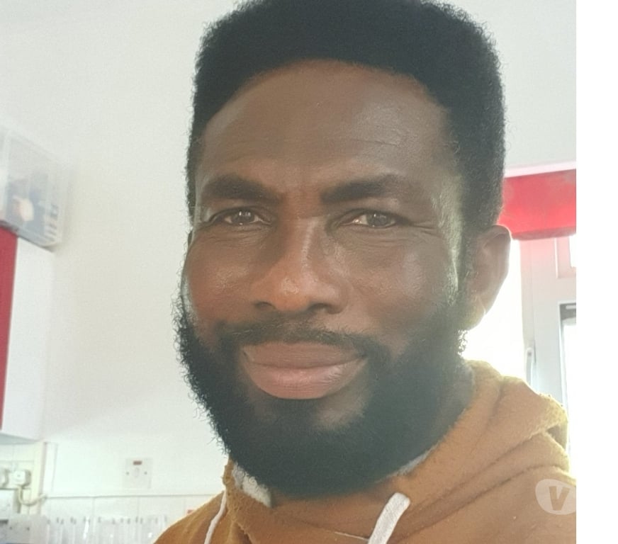 adult personals Barnet Edgware Station - Barnet - Photos for I'm looking for a woman to have some fun