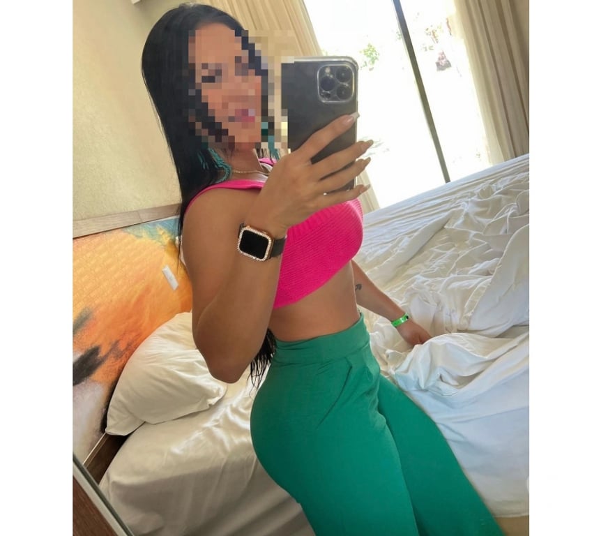 Escorts West Berkshire Newbury - West Berkshire - Photos for Vip Latín Brunette back in Newbury👑