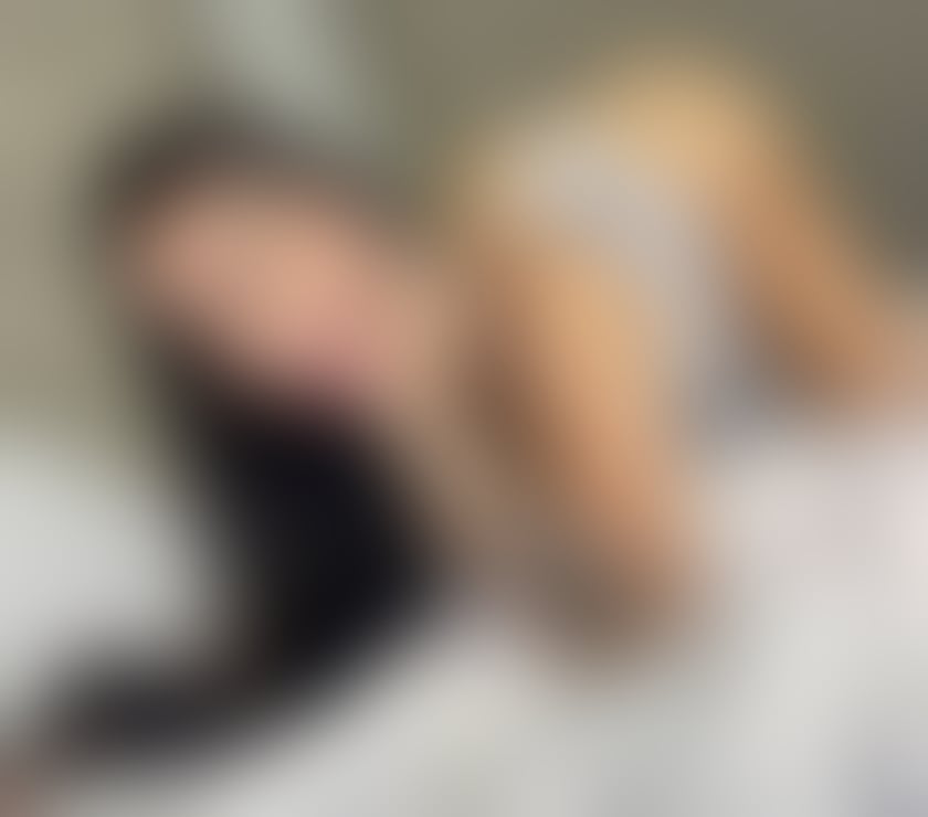 NEW IN TOWN,EMILY ❤️