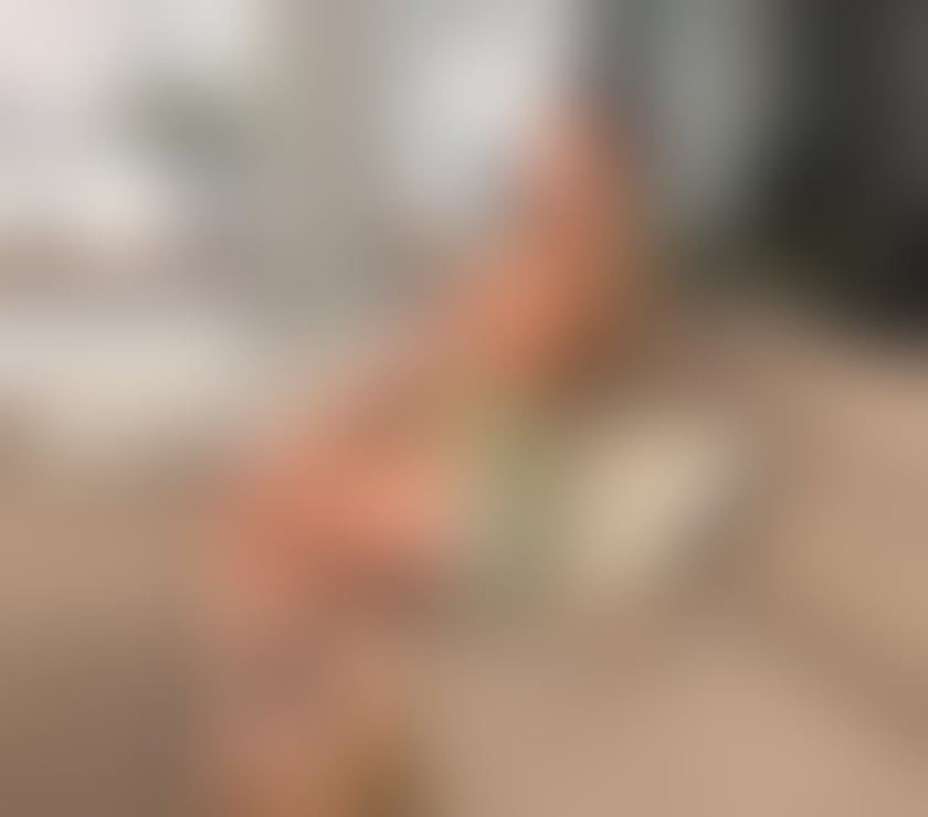 Escorts Hertfordshire Broxbourne - Photos for 🍑🥳Yosi just arrived first time here🥳🍑party girl