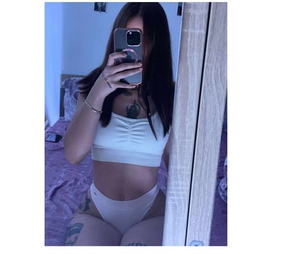 Escorts York York - Photos for Emmy new in town