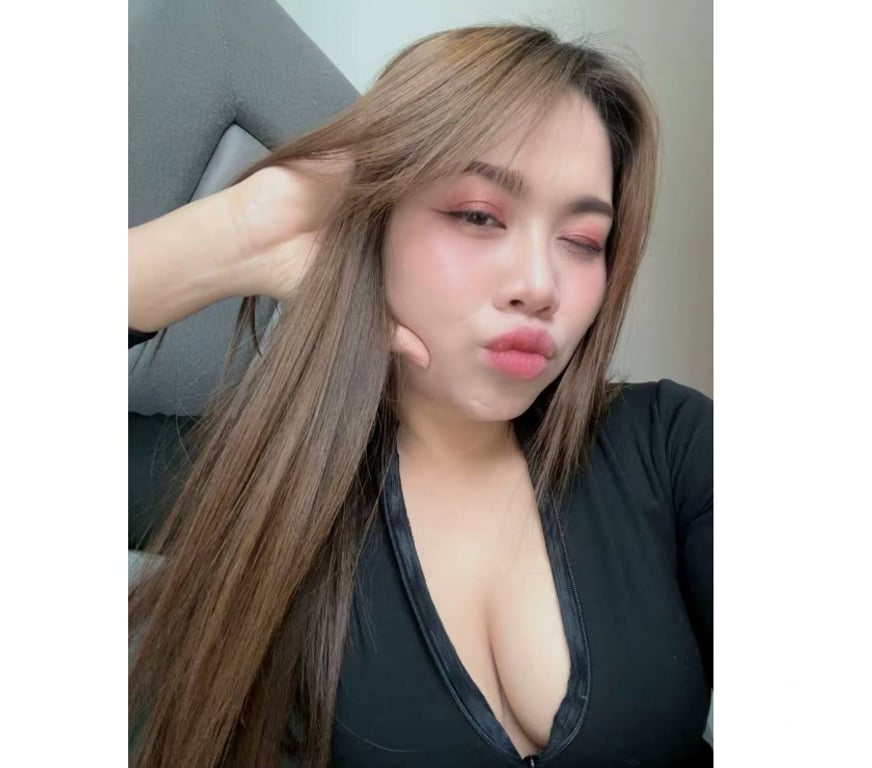 Escorts South West London Tooting Broadway - South West London - Photos for Cutie Tiny Thai Girl Nida 💋