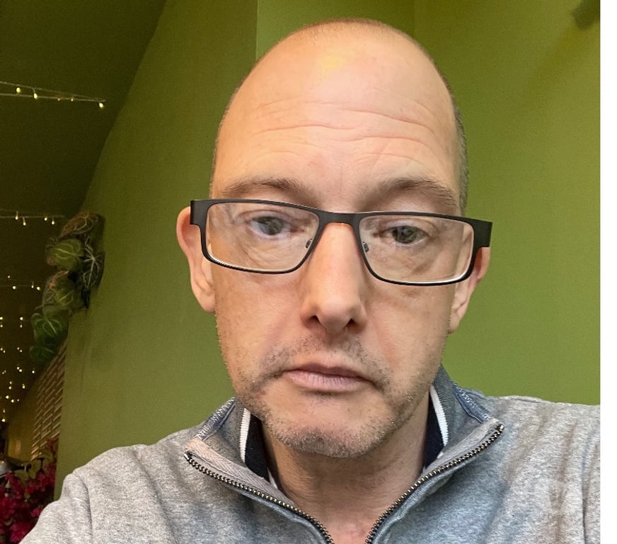 Local Swingers Surrey Waverley - Photos for Bi curious guy is looking to be trained in the art of bi