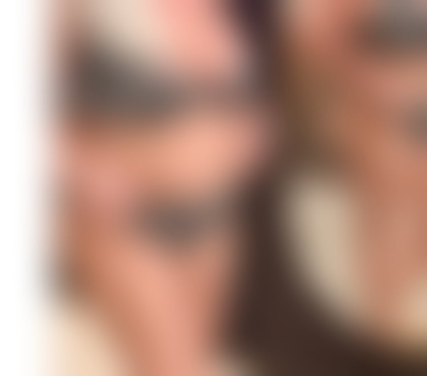 MATURE ATTRACTIVE BLONDE