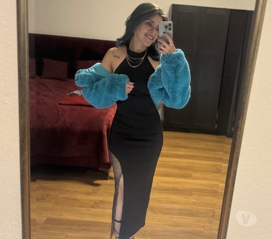 Escorts North London Edmondton Green Station - North London - Photos for 💙 🦋LAURA Your Blue-Hair Dream Girl 💙🦋