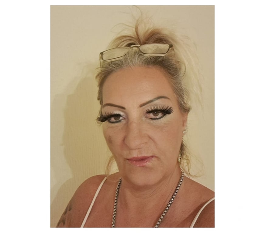 Escorts North West London Hendon Central - North West London - Photos for CHLOE ❤️ HUNGARY 🇭🇺 PARTY WOMEN 🥳