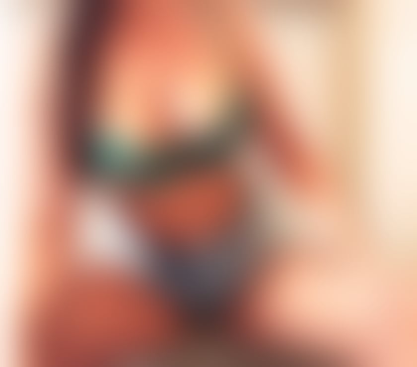 Escorts Cheshire West and Chester Chester - Cheshire West and Chester - Photos for 💋English Slim Leggy Escort Discreet Outcalls Late Nights