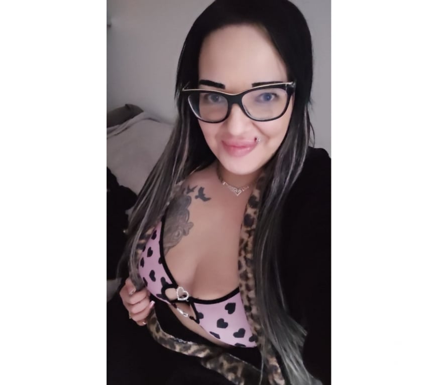 Escorts North London Edmondton Green Station - North London - Photos for Hi Guy’s!my name is becky best service in the town 24h