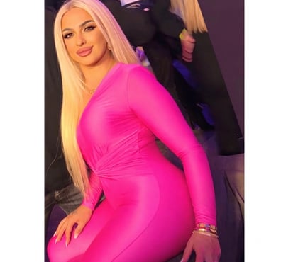 Escorts Redhill Reigate and Banstead - Photos for ↘️🅝🅞 🅡🅤🅢🅗➕HOTTEST escort↙️❗️