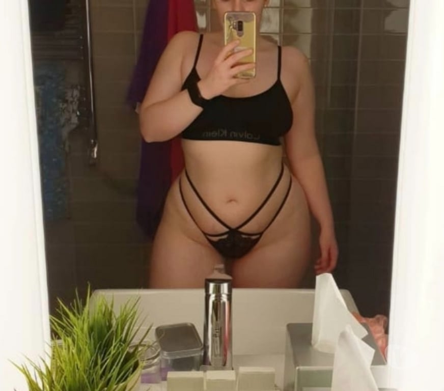 Escorts South East London East Croydon (Tramlink) Station - South East London - Photos for RING BELL 🔔 BBW ASS LATINA NEW PARTY