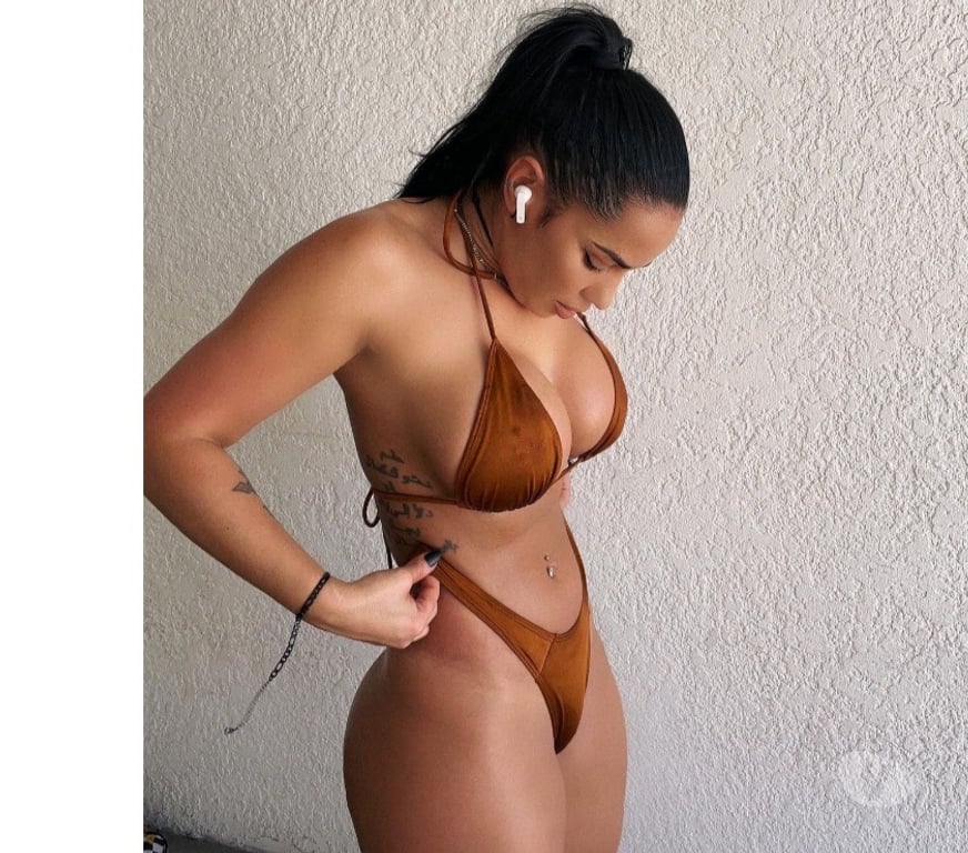 Escorts Surrey Reigate and Banstead - Photos for 💦🍑HOT MARY LATINA PARTY GIRL👙🍑