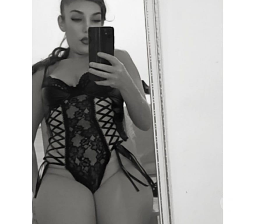 Escorts Surrey Reigate and Banstead - Photos for Naughty Katy Latina Girl🍑🍑💦💦 💋