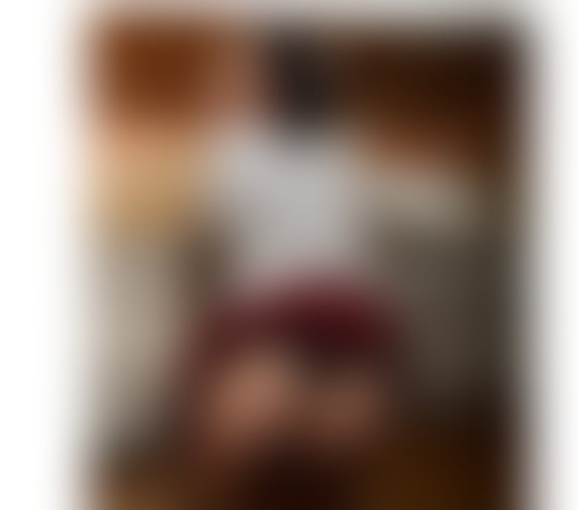 Bella_petite European party gril with a sexy,fun edge