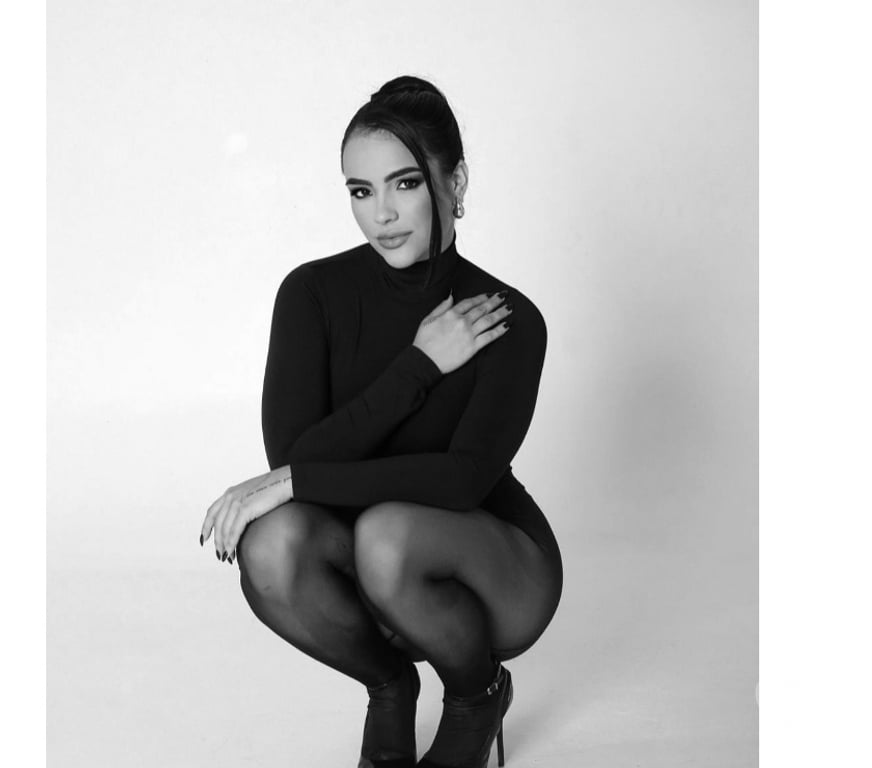 Escorts South East London East Croydon (Tramlink) Station - South East London - Photos for ELLEN PÉTIT GIRL GFE ❤️‍🔥❤️💕