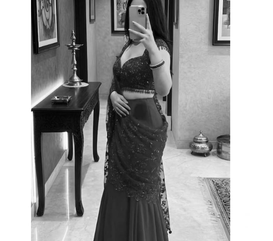 Escorts Lancashire Preston - Photos for Sexy Pakistani KhanZaadi