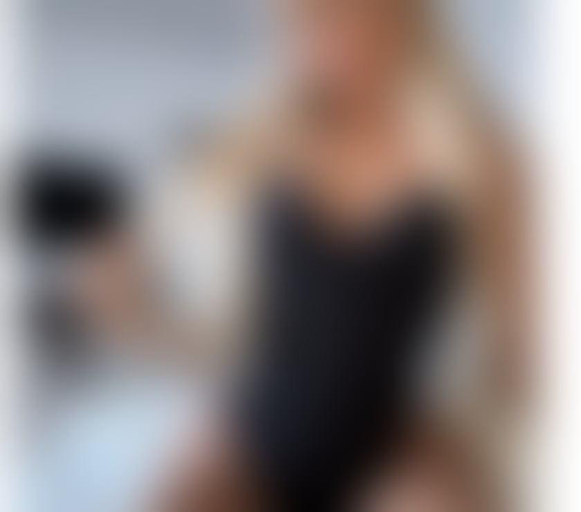  Escorts & Erotic Massage Kingston Upon Thames Town Centre Kingston upon Thames - Photos for 😍outcall only party girl 💝