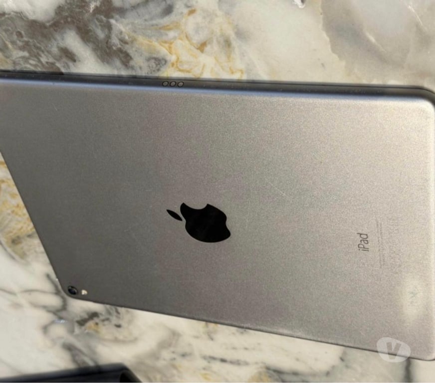 Mobile Phones Glasgow Glasgow City Centre - Glasgow - Photos for hello i want to sell my ipad