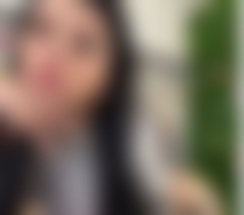 Party girl back here