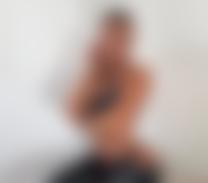 Hiya I’m Zoe just pop in for 2 days hoping to cu soon x