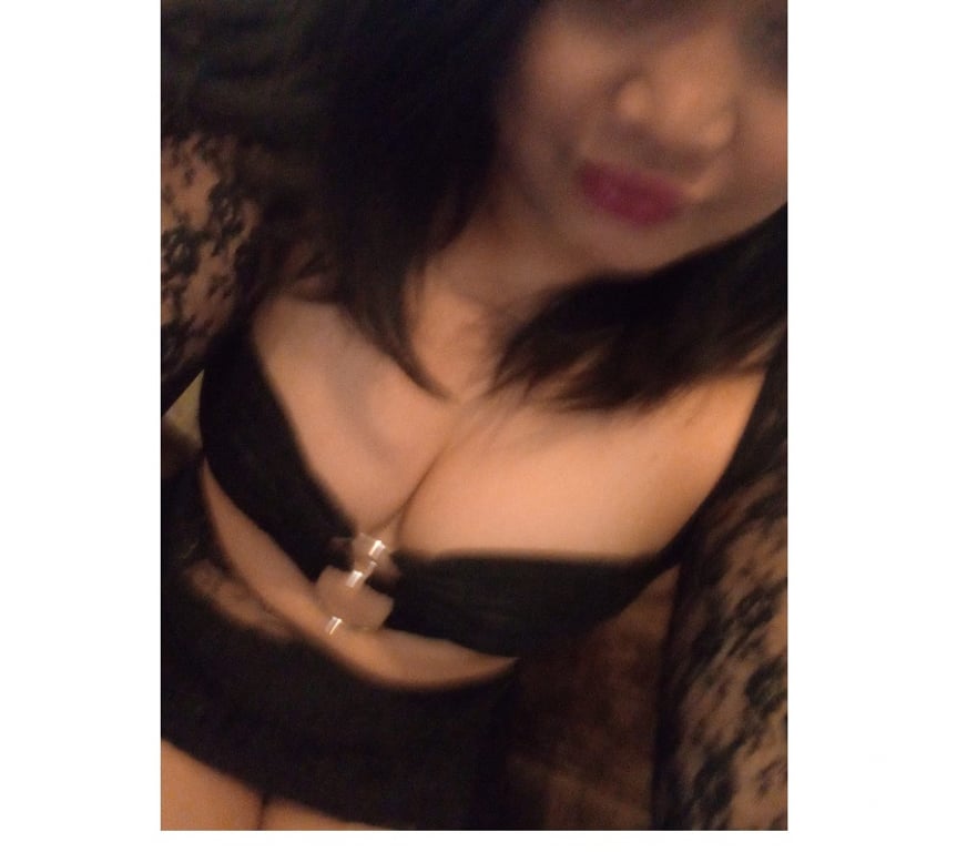 Escorts Leicestershire Leicester - Photos for Asian massage and fun