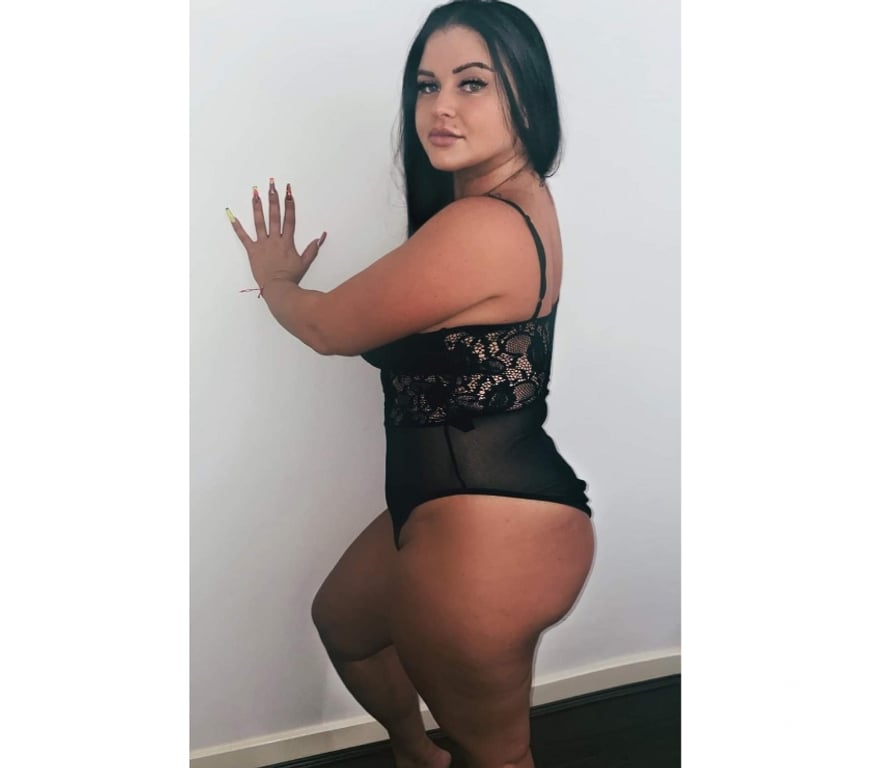 Escorts East London Canning Town - East London - Photos for Michelle Curvy Back in Town🍑🍒