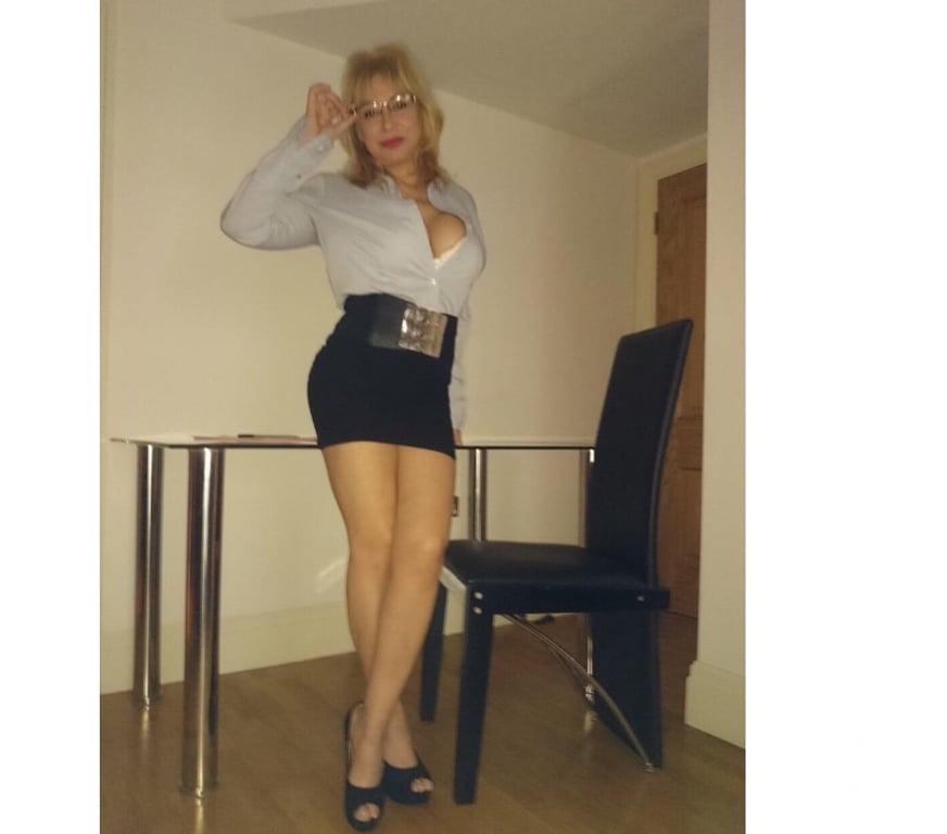 Escorts South West London Kingston upon Thames - Photos for Linett 47 🔥 sensual experienced European Lady.