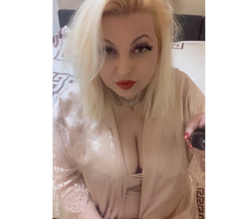 Escorts Ealing Southall - Ealing - Photos for Sweet Candy here for a short time dont missed