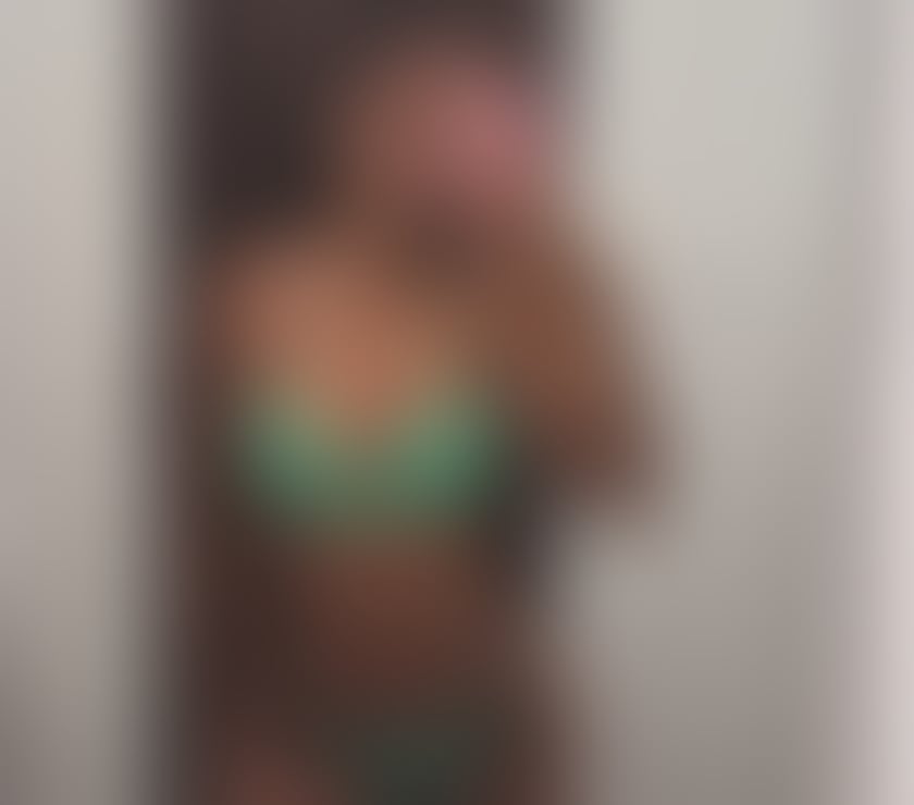  Escorts & Erotic Massage Hendon North West London - Photos for Sailyn Real colombian