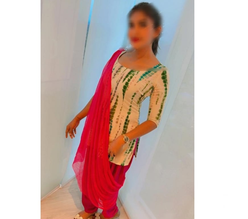 Escorts West Midlands Birmingham - Photos for HARINI SOUTH INDIAN TAMIL GIRL
