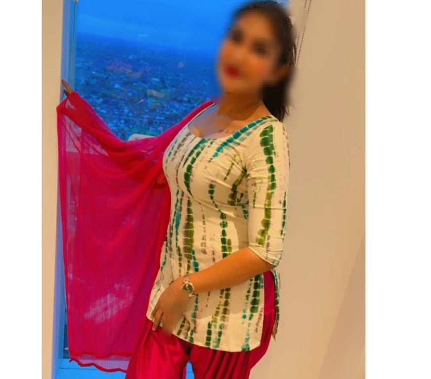 Escorts West Midlands Birmingham - Photos for HARINI SOUTH INDIAN TAMIL GIRL